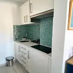 Location Equiped Space View - 4 People *