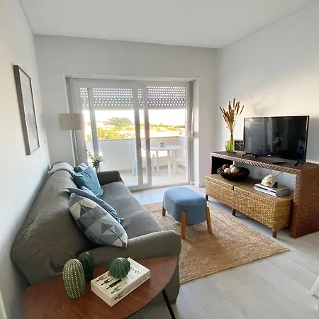 Location Equiped Space View - 4 People Эшторил