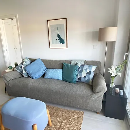 Apartment View & Location - 4 People *