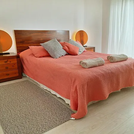 Location Equiped Space View - 4 People *